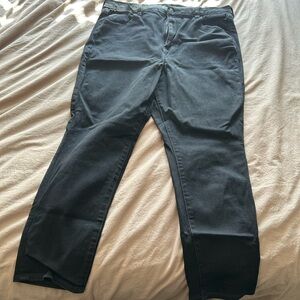Women’s black skinny jeans